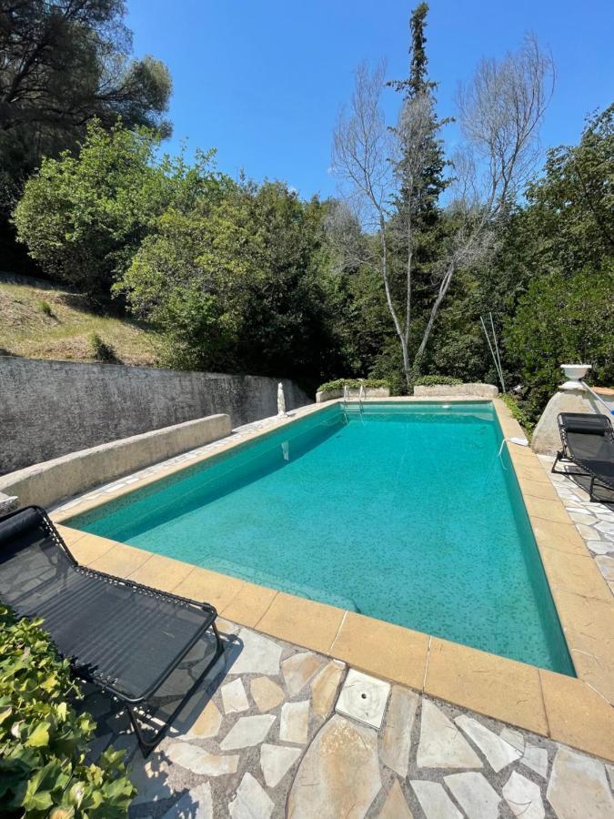 Studio En Bas De Villa Avec Piscine Proche Bord De Mer Cagnes-sur-Mer Buitenkant foto