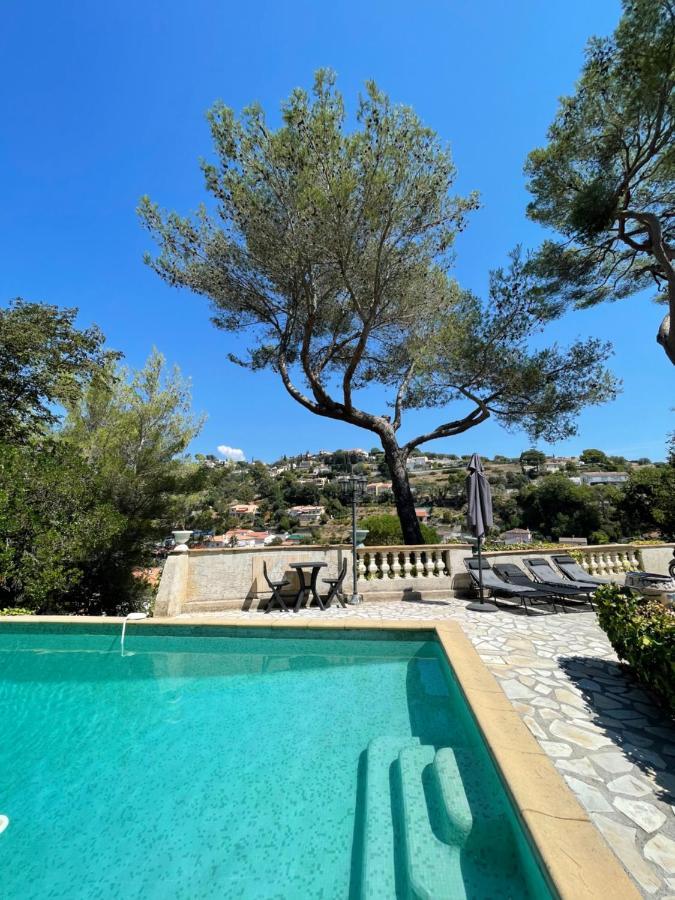 Studio En Bas De Villa Avec Piscine Proche Bord De Mer Cagnes-sur-Mer Buitenkant foto